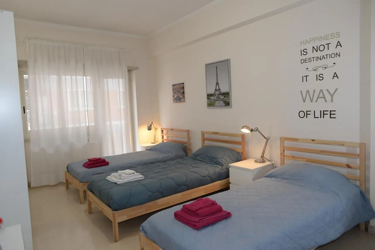 Room In Guest Room - Emilios Home Triple Room In Our Cozy And Comfortable Establishment Rome Guest house